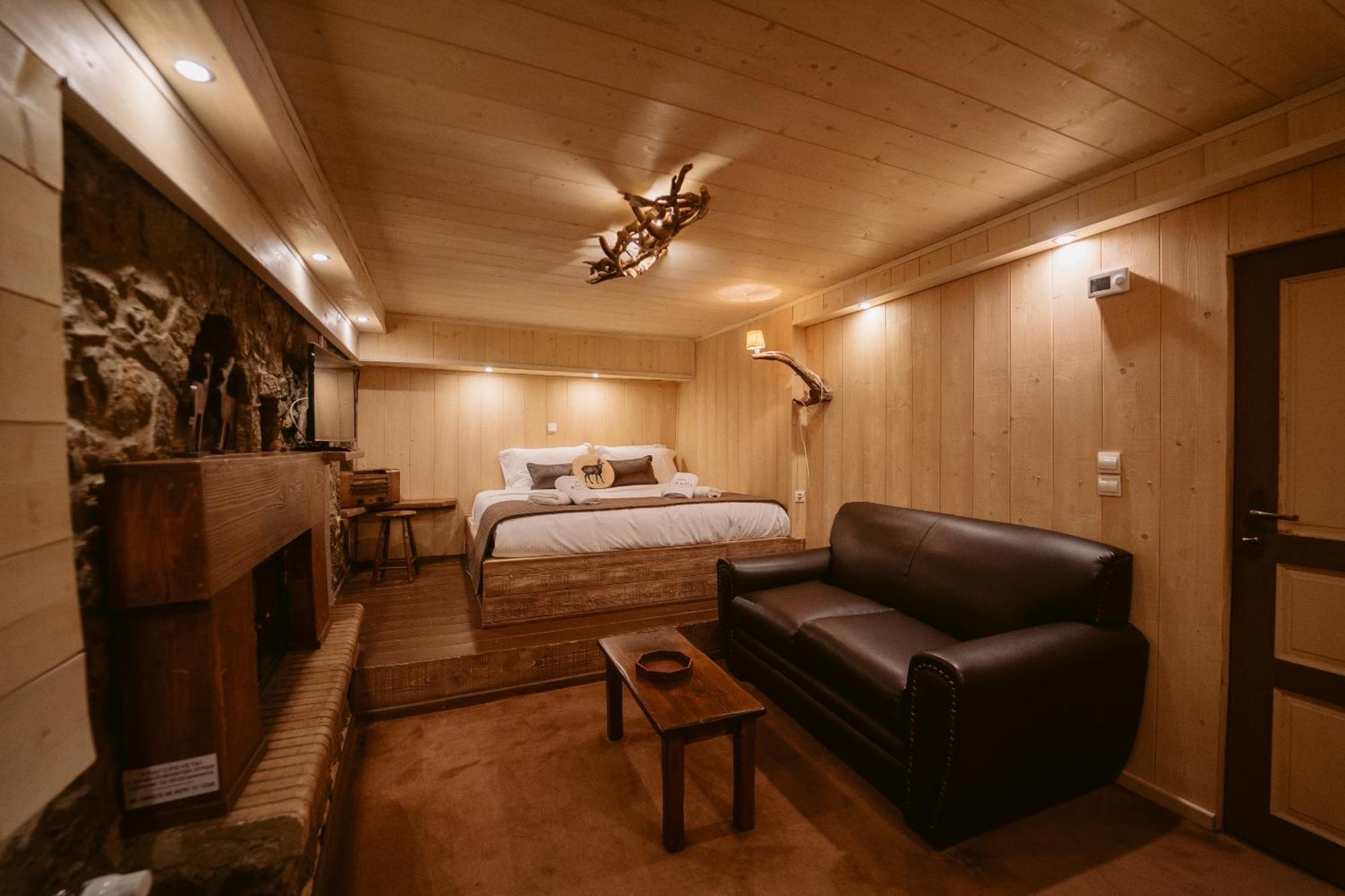 Afanos Guesthouse Arachova Oda fotoğraf