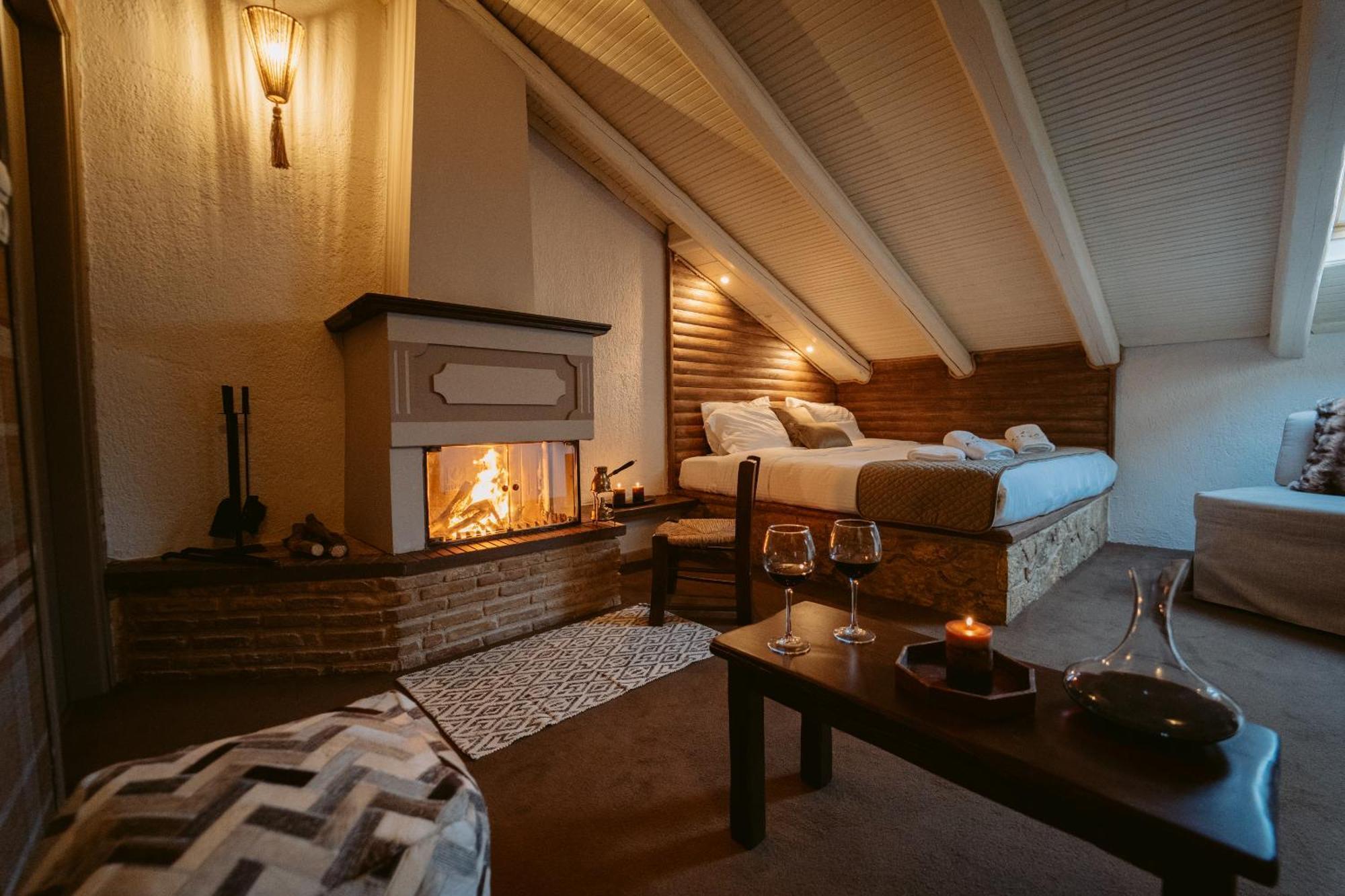 Afanos Guesthouse Arachova Oda fotoğraf