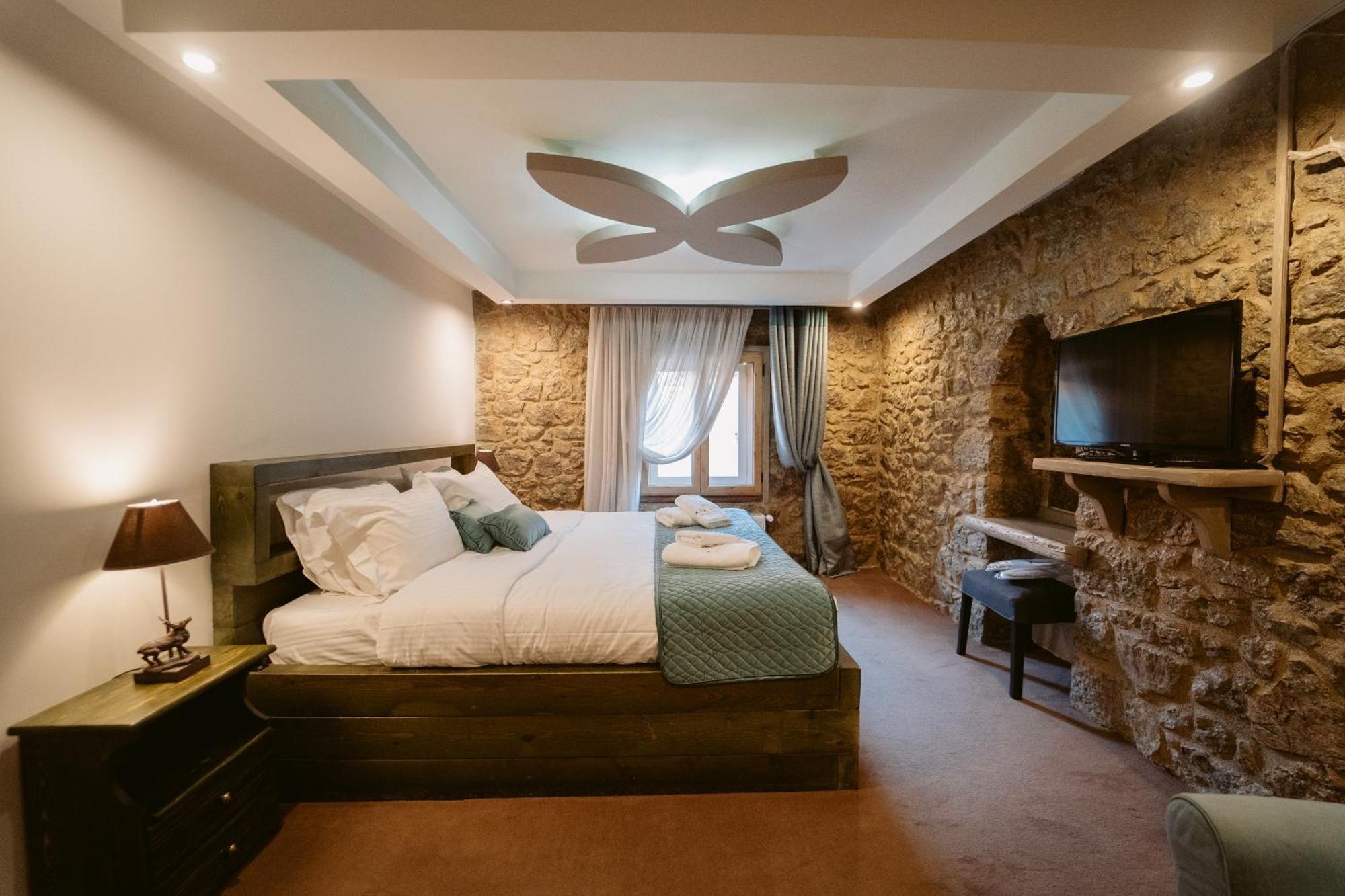 Afanos Guesthouse Arachova Oda fotoğraf