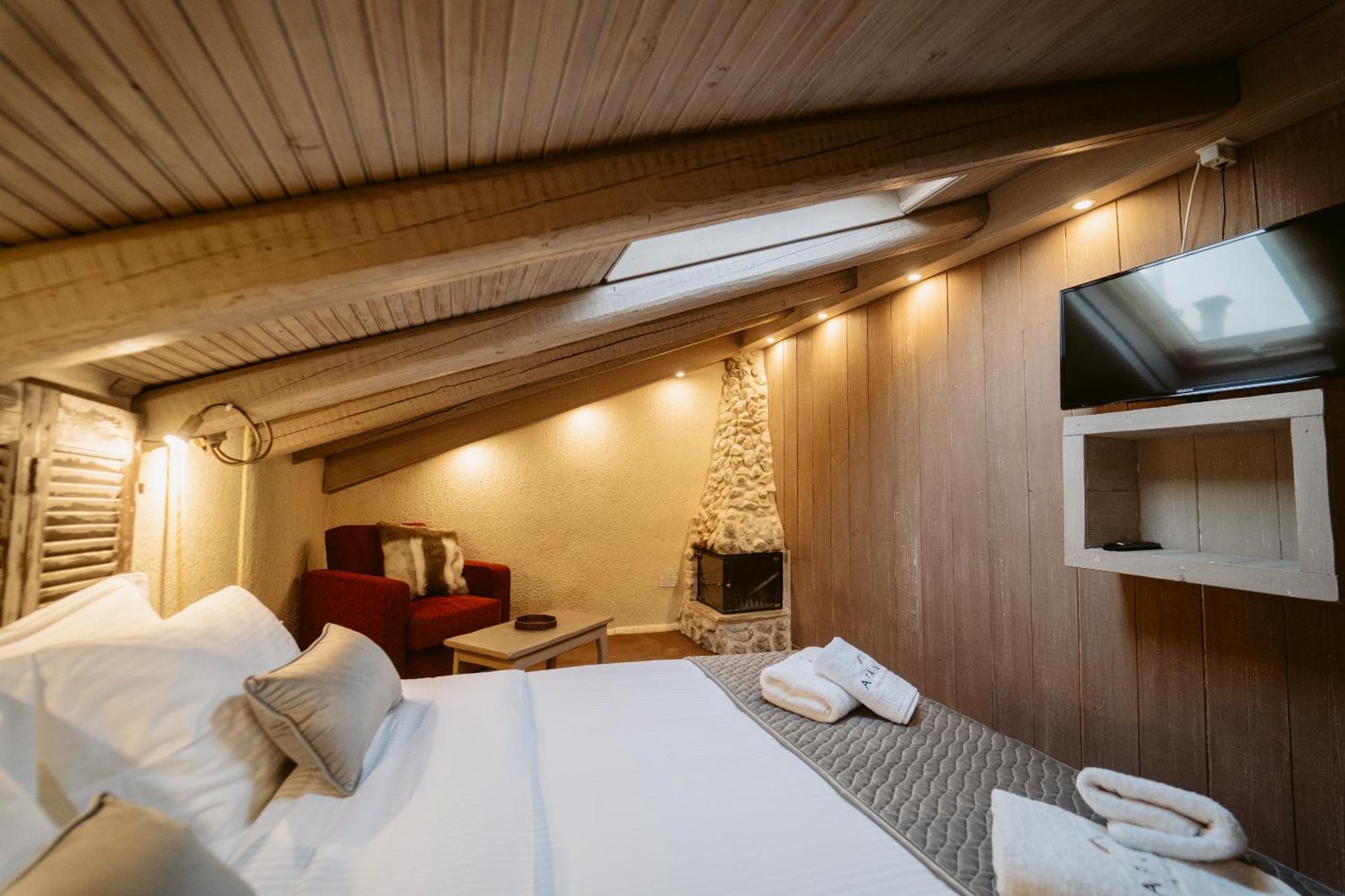 Afanos Guesthouse Arachova Oda fotoğraf